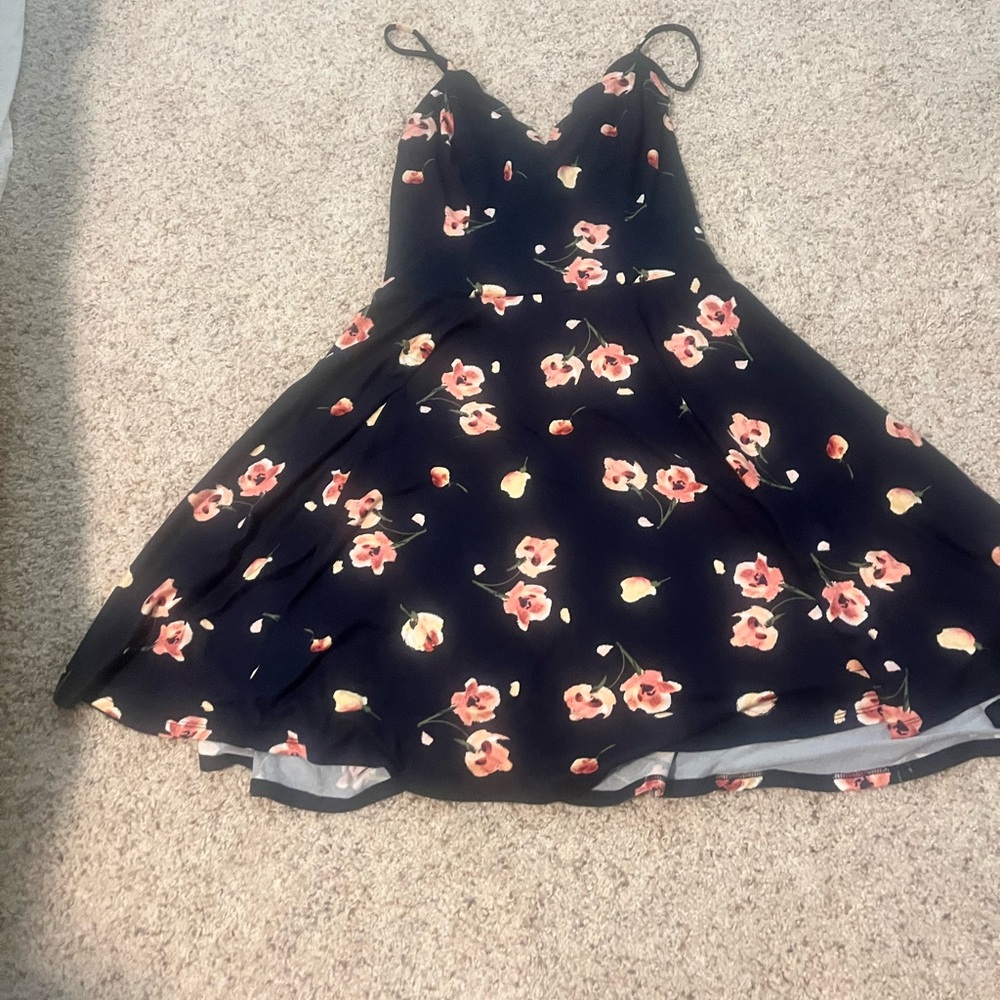 fit & flare silhouette, floral motif, floral print, strappy, blue, scallop neck